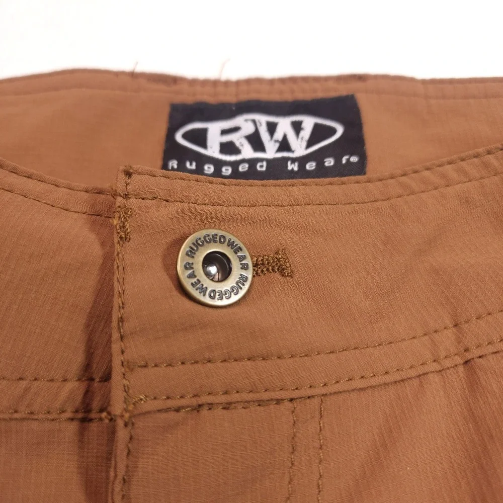 Rugged Wear Mens 40 Brown Nylon Stretch Cargo Shorts NWT‎
